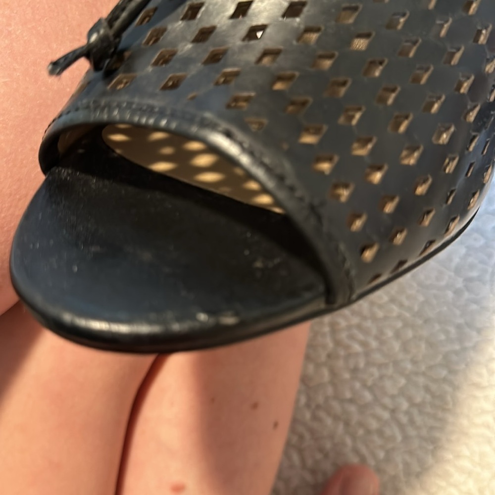 BCBGeneration - Heels - Picture 7 of 8